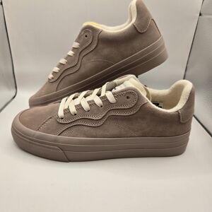 NIB Brandblack No Name suede sneakers in stucco/taupe. Mens 7.5